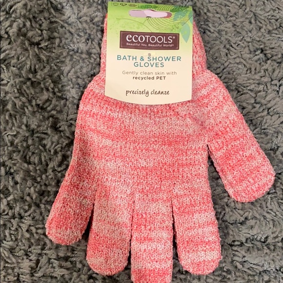 Face Masks and Cleansing gloves - Picture 2 of 5